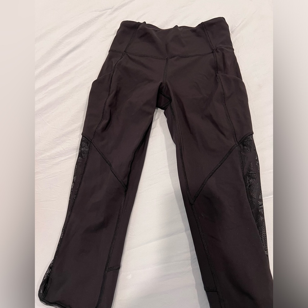 Lululemon cropped leggings with lace details